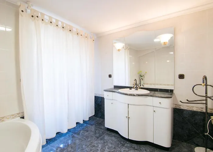 Antiguo Horno De Maria Y Mielgo * Muelas del Pan