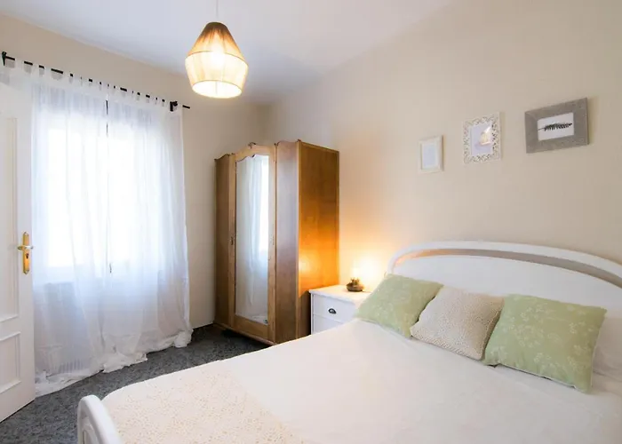 Antiguo Horno De Maria Y Mielgo *